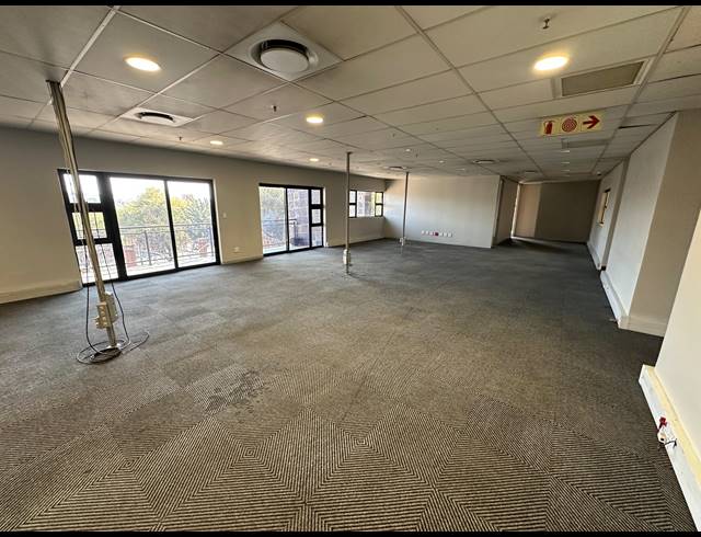 14,590M² WAREHOUSE TO LET IN NORTH RIDING